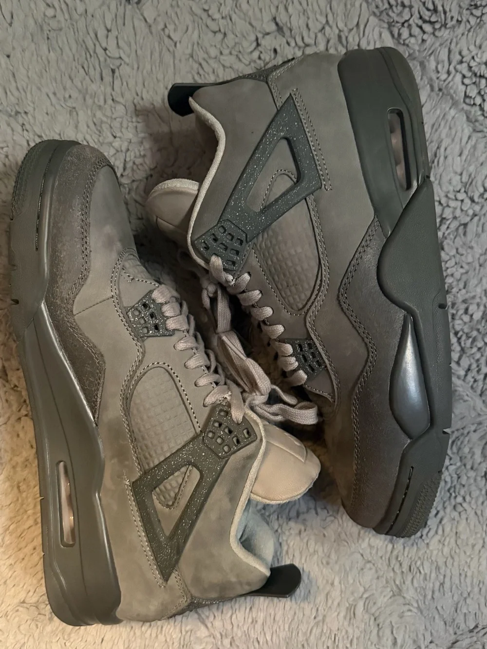 Men’s jordan 4 wet cement 10.5